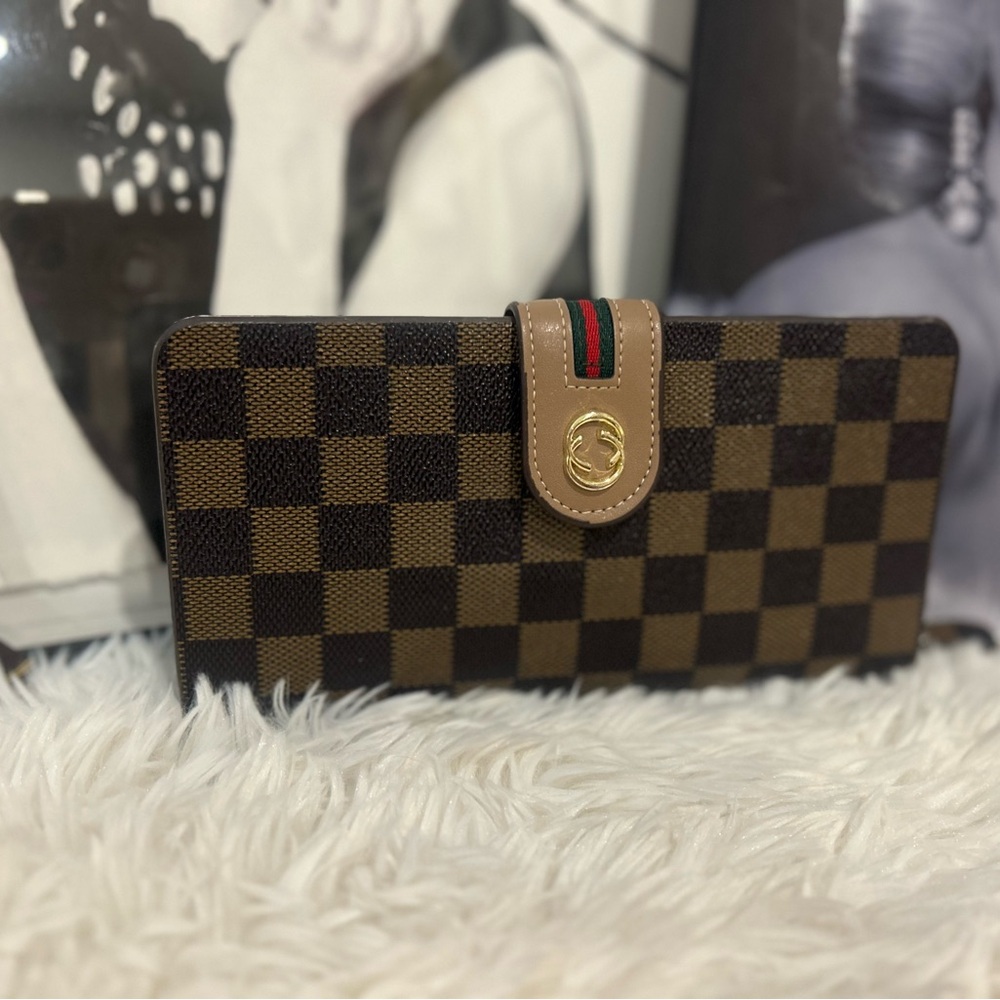 Source Unknown Brown Checkered Wallet